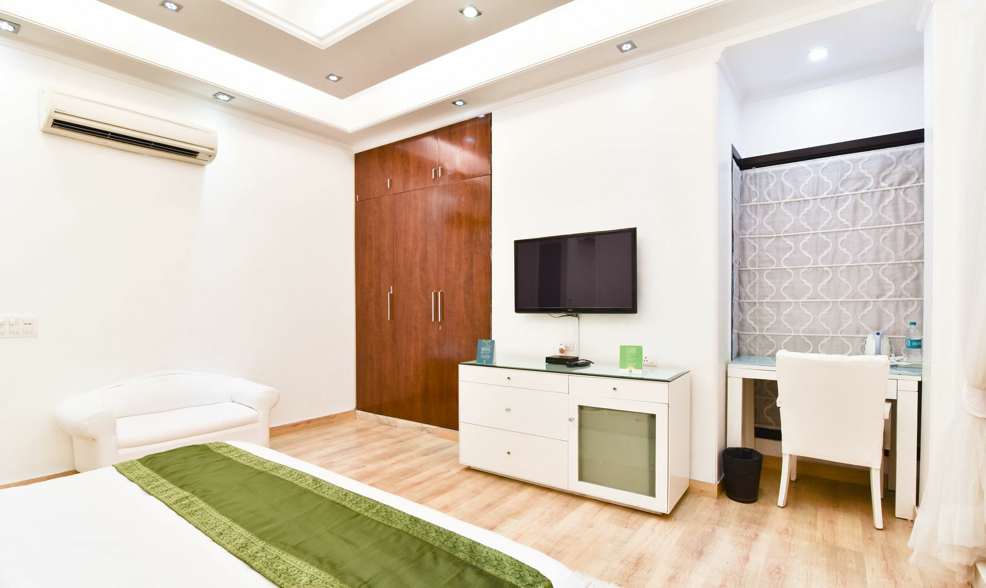 Treebo Trend The G8 Sector 39 Hotel Noida Ngoại thất bức ảnh