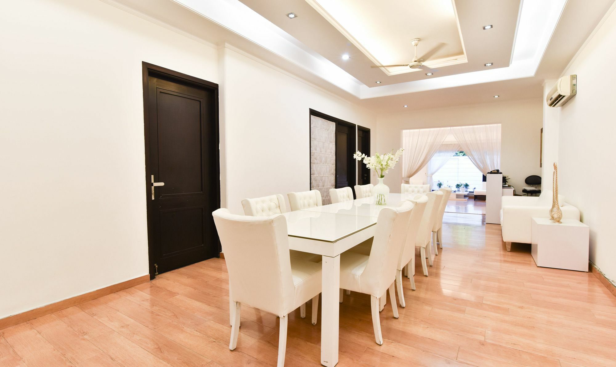 Treebo Trend The G8 Sector 39 Hotel Noida Ngoại thất bức ảnh